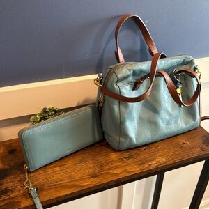 Fossil Rachel Satchel teal with matching wallet - like new condition